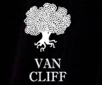  Van cliff